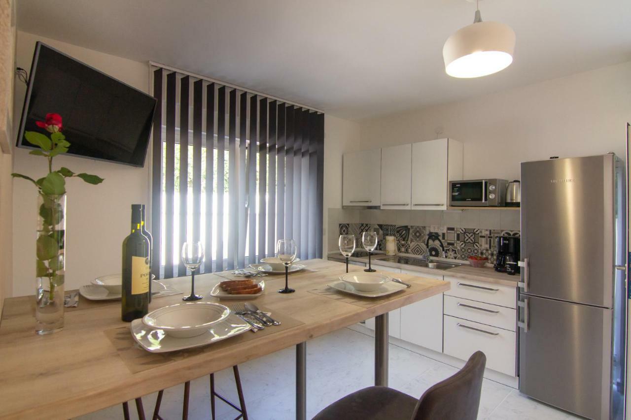 Apartments Edi & Tea Malinska Zewnętrze zdjęcie